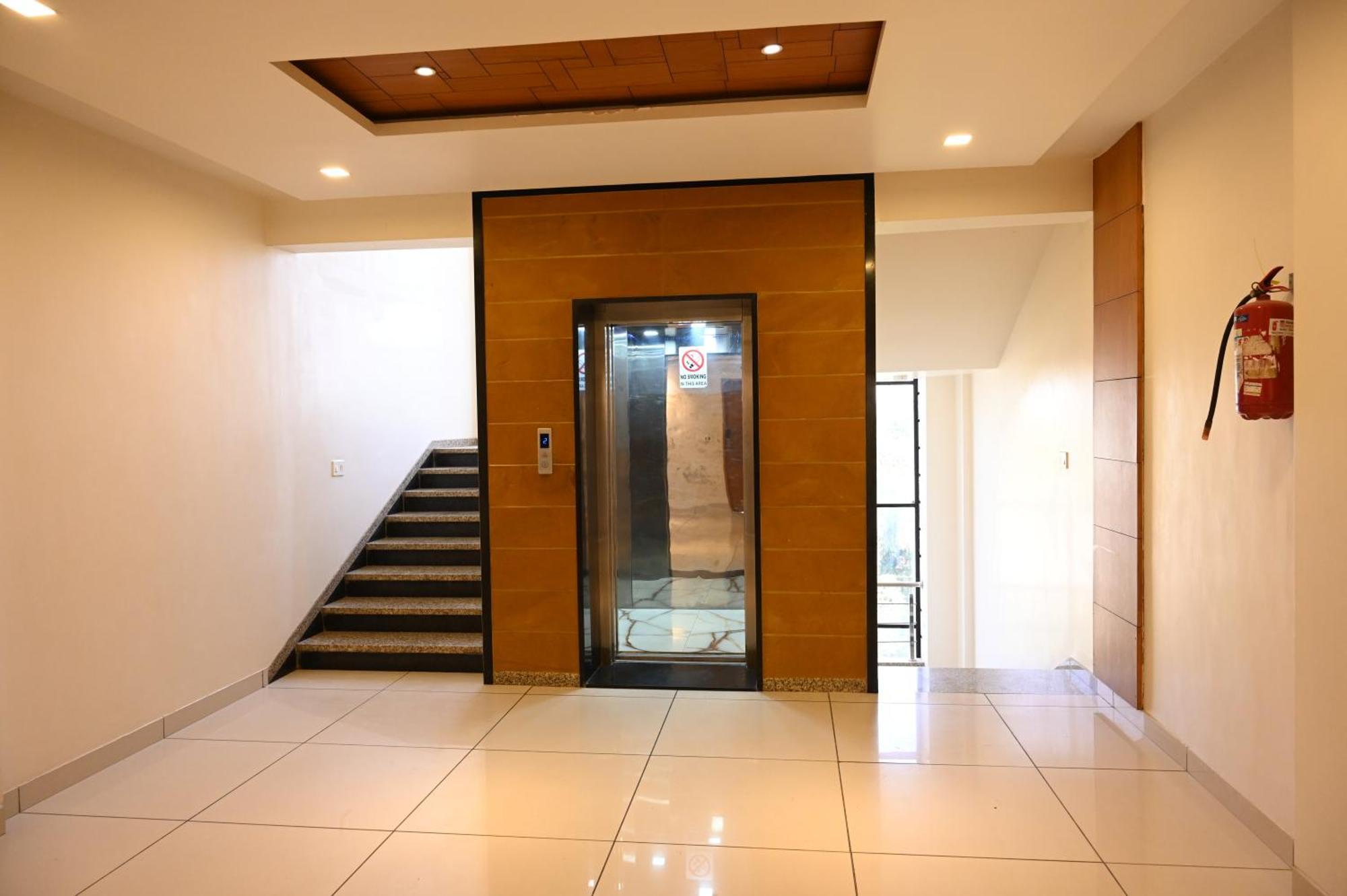 Srijan Inn Abu Road Ngoại thất bức ảnh
